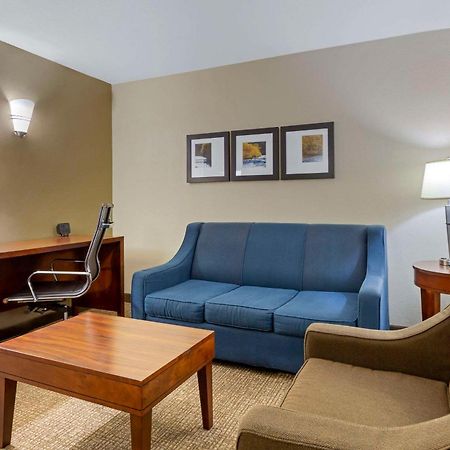 Comfort Suites Near Potomac Mills Woodbridge Bagian luar foto