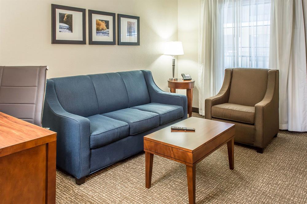 Comfort Suites Near Potomac Mills Woodbridge Bagian luar foto